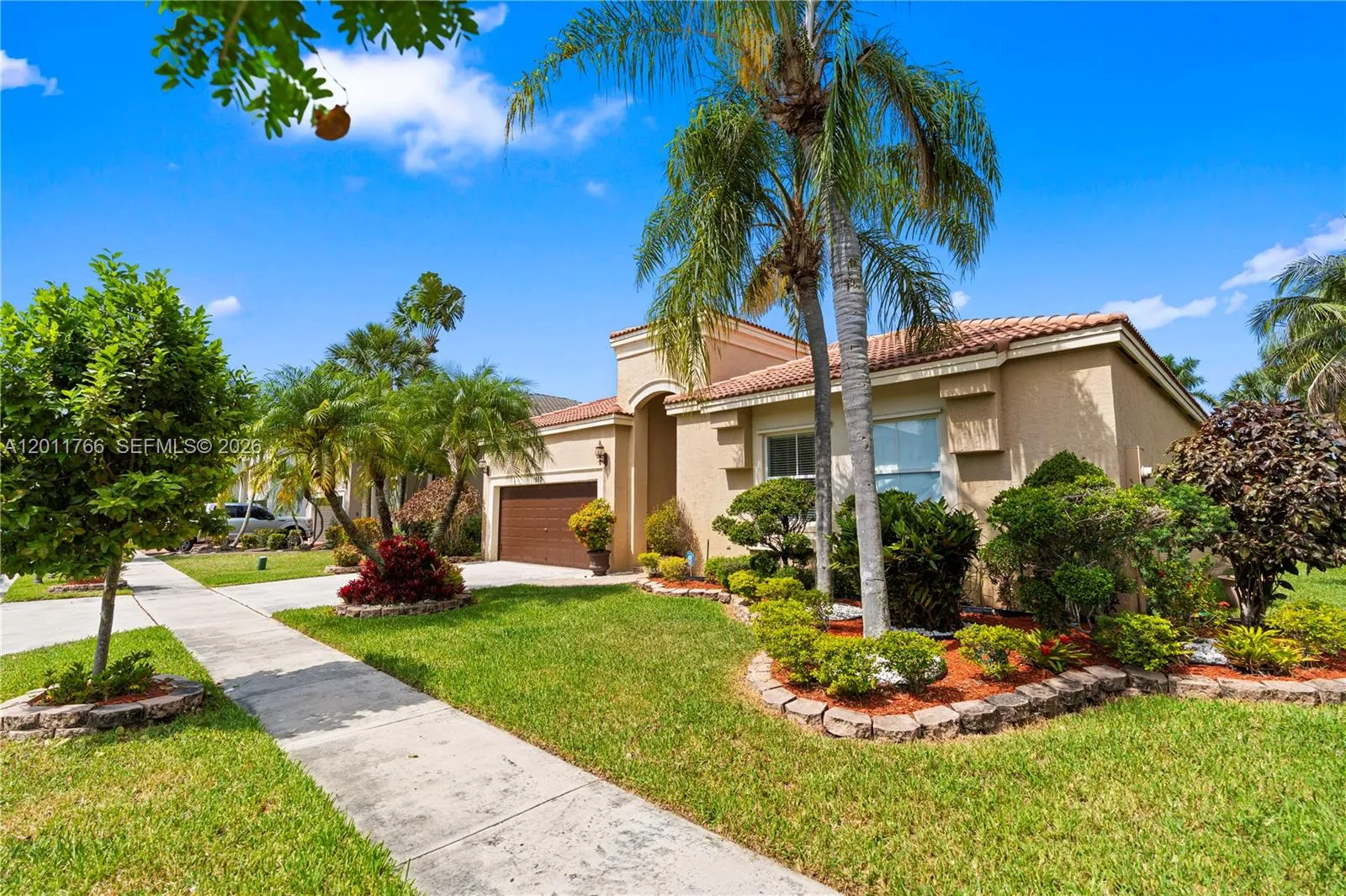 980 SW 171st Ter, Pembroke Pines FL 33027