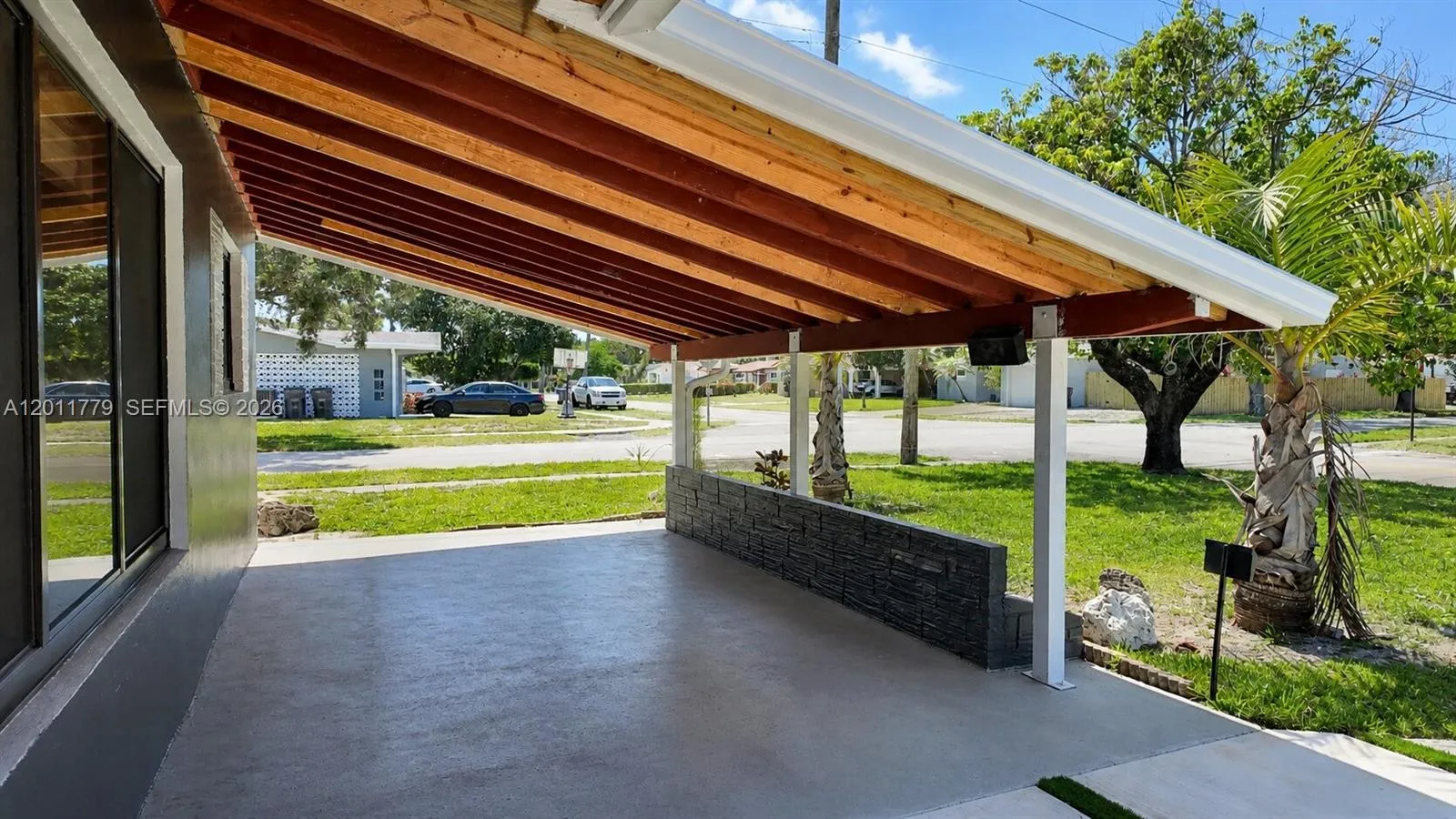 6701 Pershing St, Hollywood FL 33024