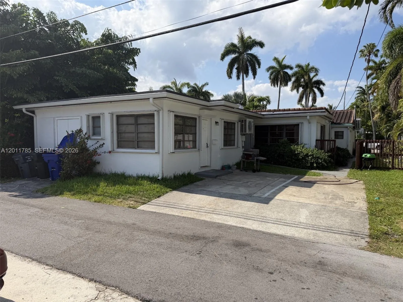1024 Tyler St, Hollywood FL 33019