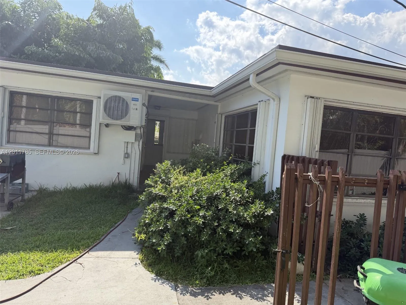 1024 Tyler St, Hollywood FL 33019