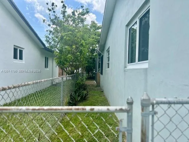 1328 Arthur St, Hollywood FL 33019