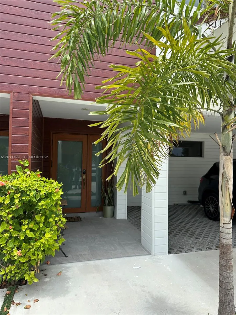 958 NW 10th St # 4, Florida City FL 33034