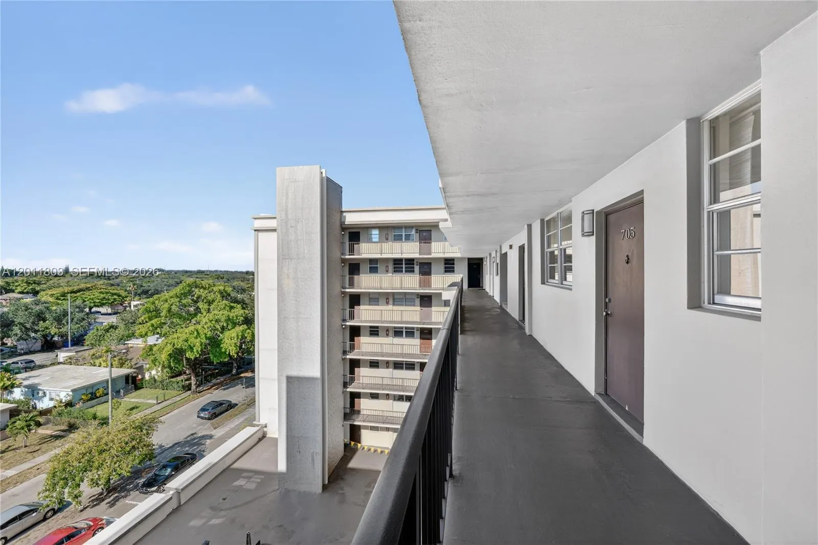 1811 Jefferson St # 705, Hollywood FL 33020