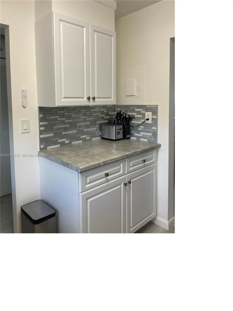 9350 Sunrise Lakes Blvd # 307, Sunrise FL 33322