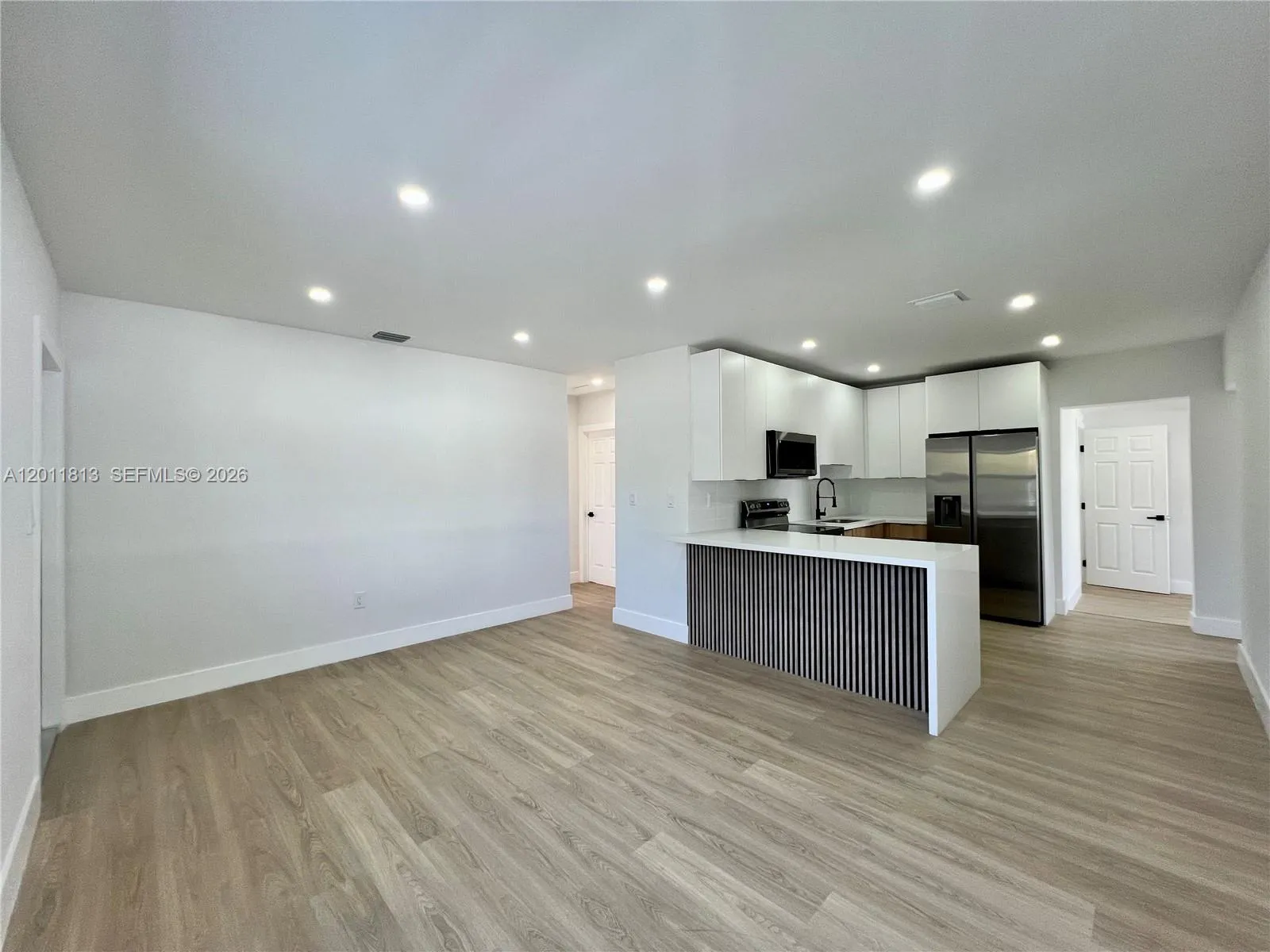 2370 NW 96th St, Miami FL 33147