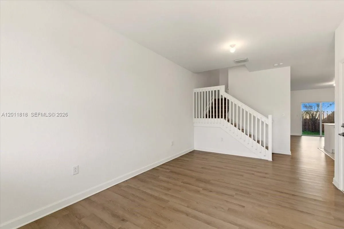 12865 NW 24th Ave, Miami FL 33167