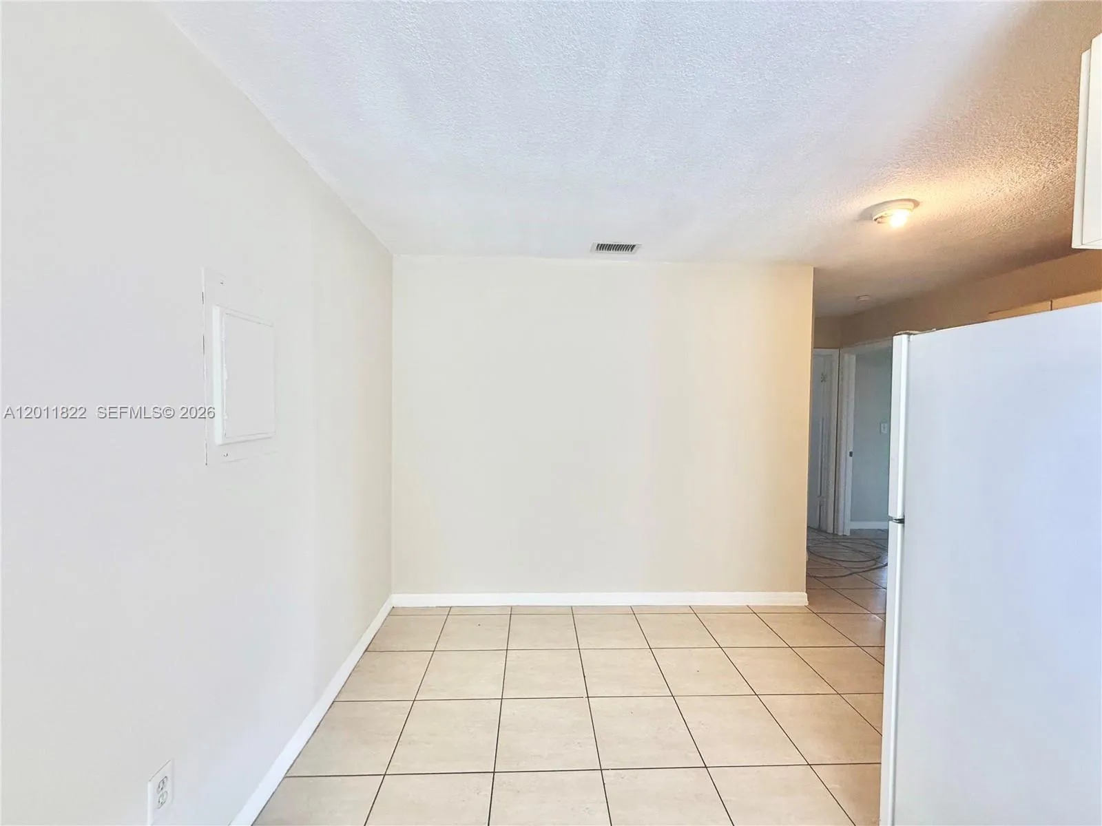 2401 NW 82nd St # 2403, Miami FL 33147