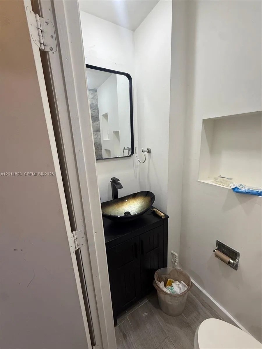 7801 NE 4th Ct # 112, Miami FL 33138