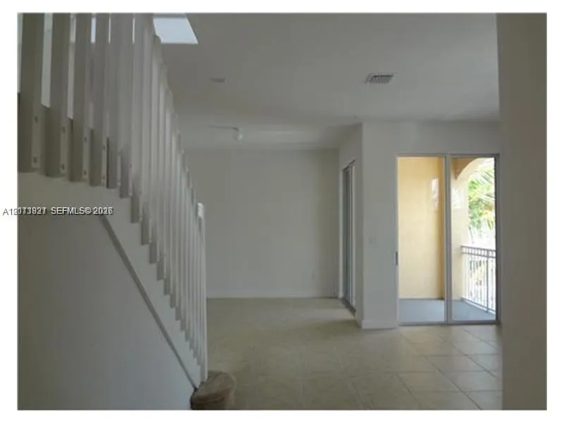 10012 NW 7th St # 216, Miami FL 33172