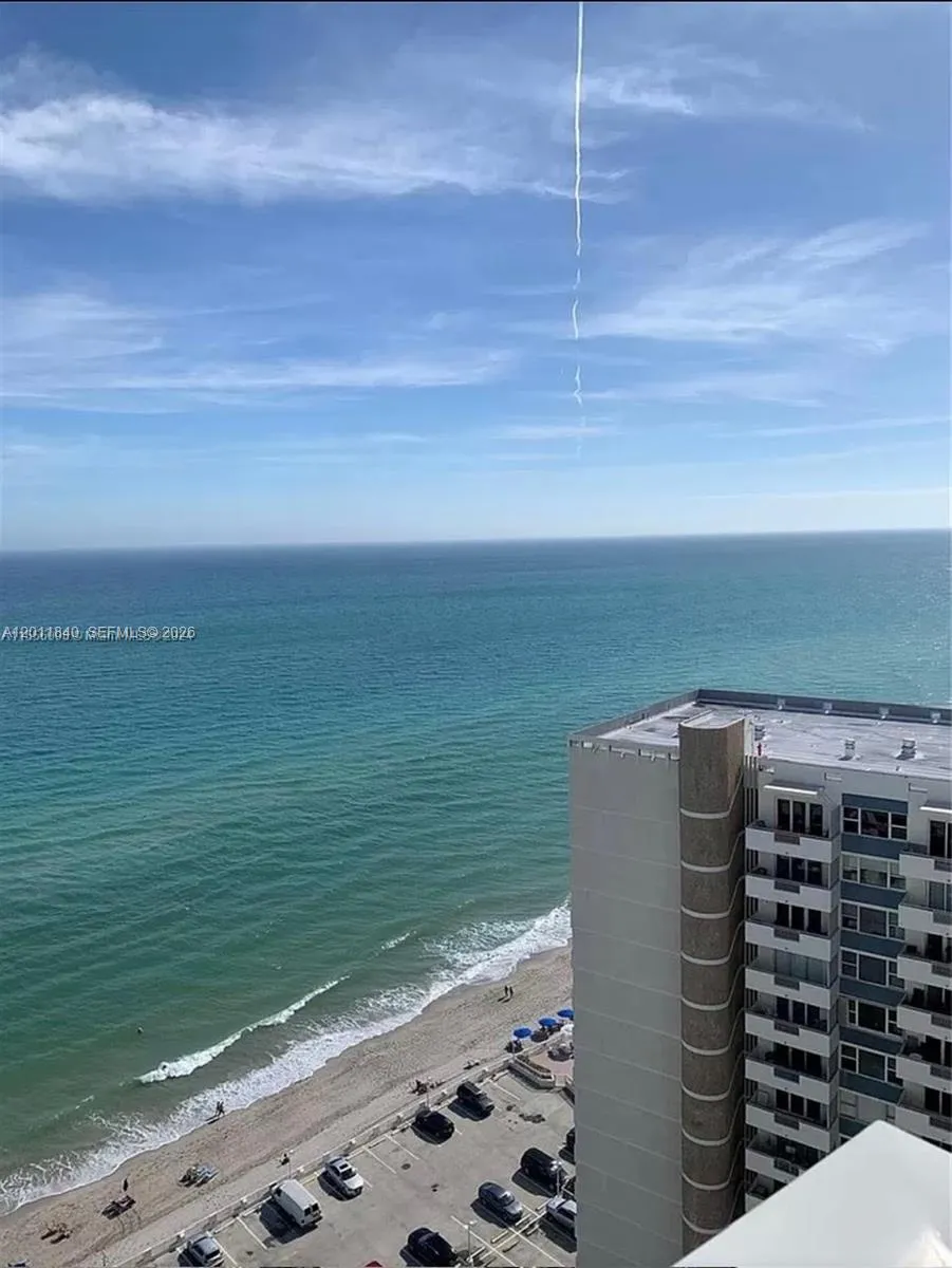 3140 S Ocean Dr # 2303, Hallandale Beach FL 33009