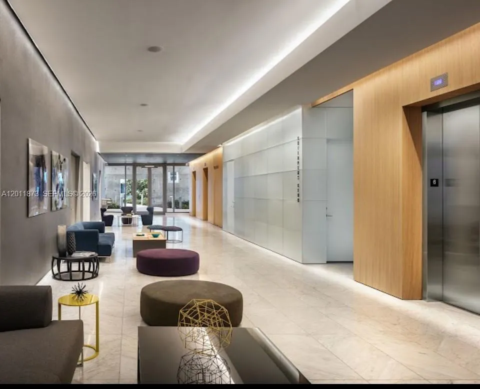 88 SW 7 # 2112, Miami FL 33130