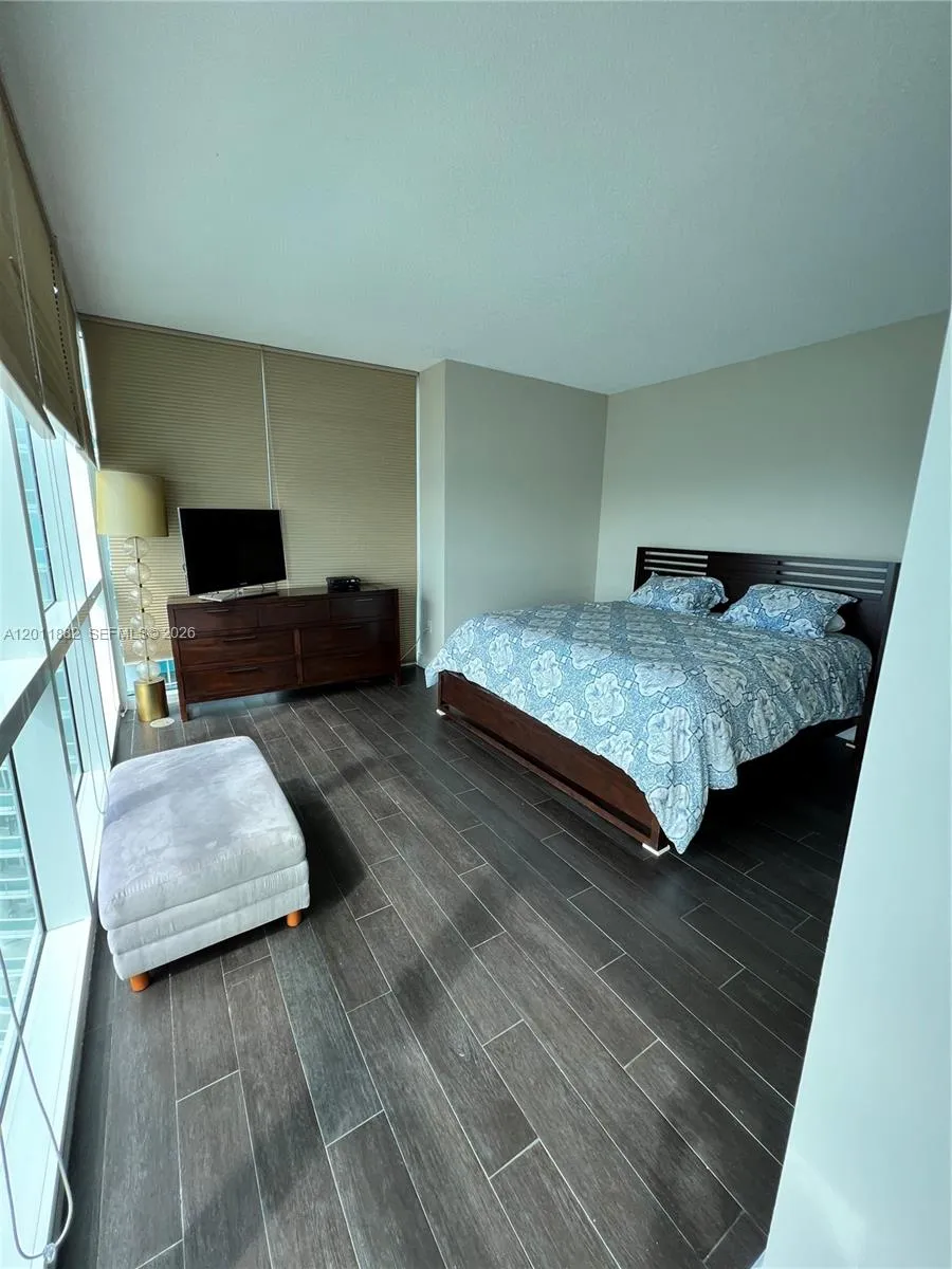 2101 Brickell Ave # 3205, Miami FL 33129
