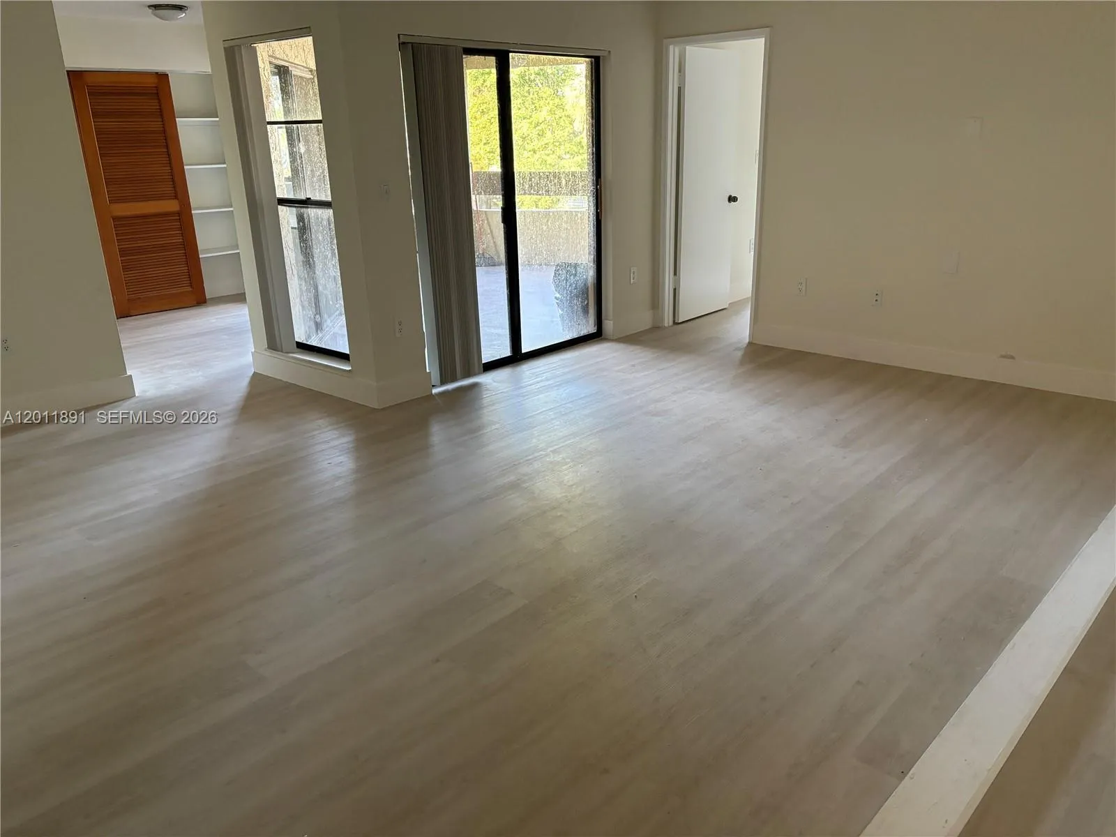 8800 SW 123 CT # 310, Miami FL 33186