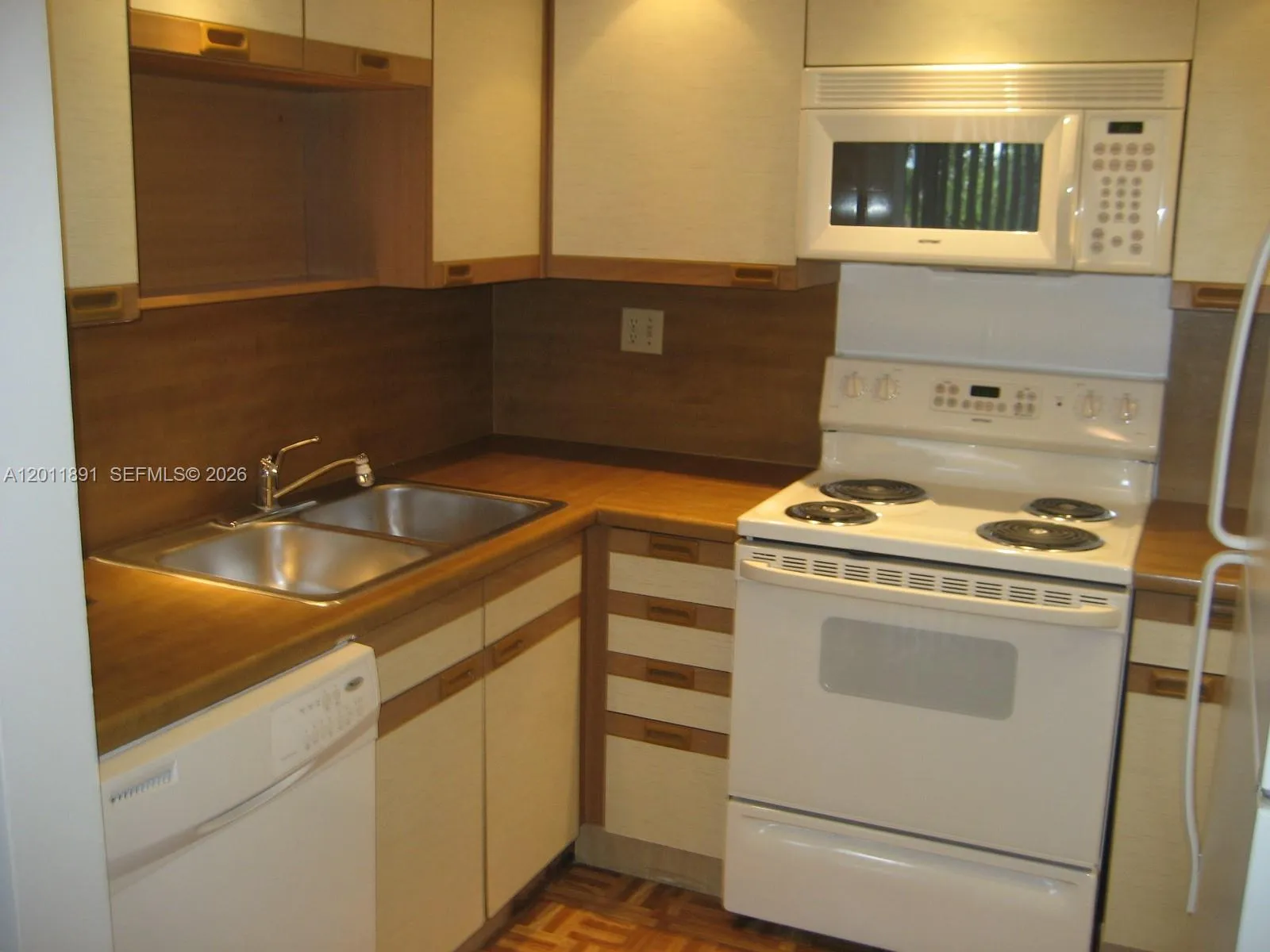 8800 SW 123 CT # 310, Miami FL 33186