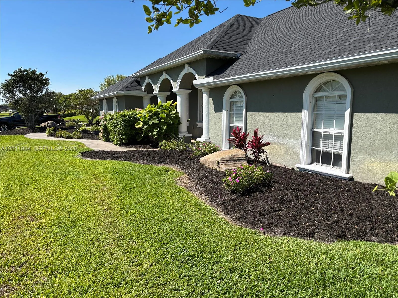 933 Sawgrass St, Clewiston FL 33440