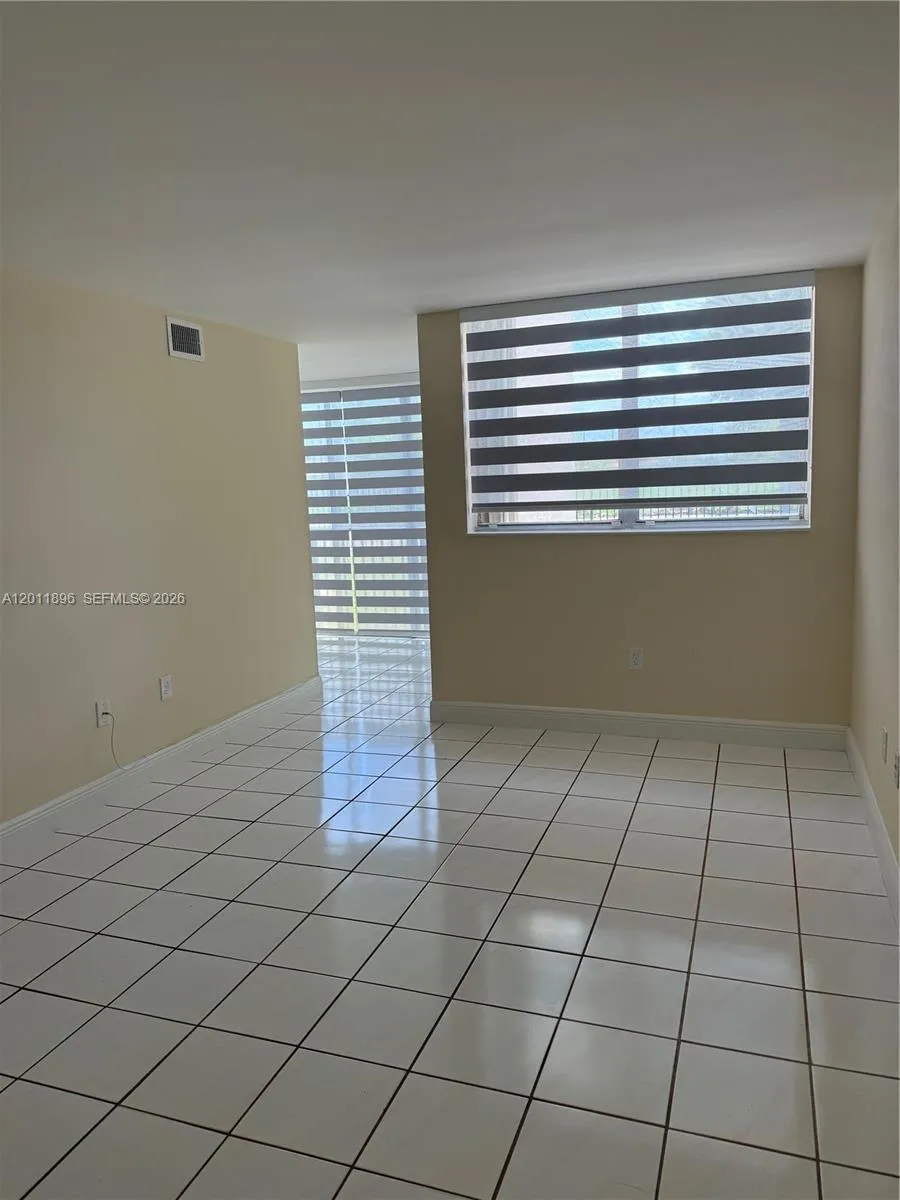 9411 SW 4th St # 111, Miami FL 33174