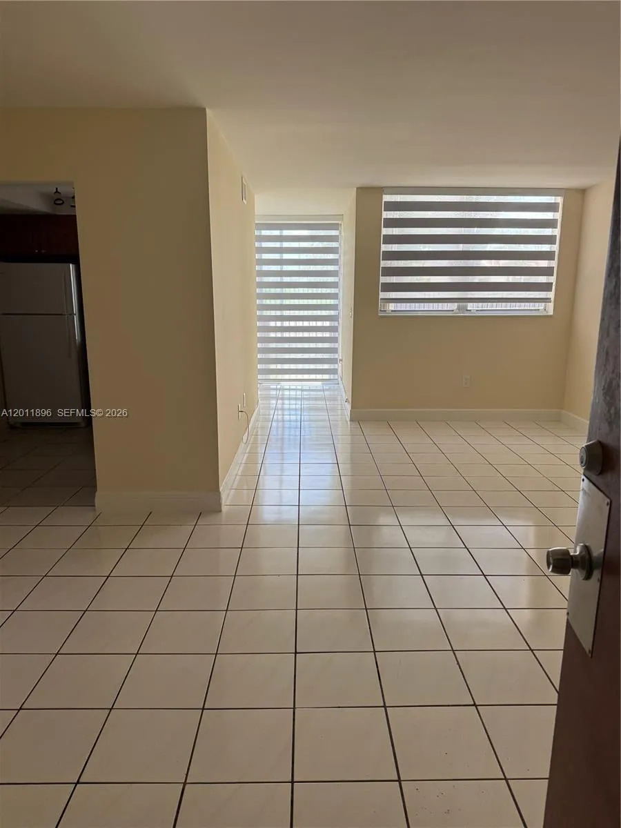 9411 SW 4th St # 111, Miami FL 33174