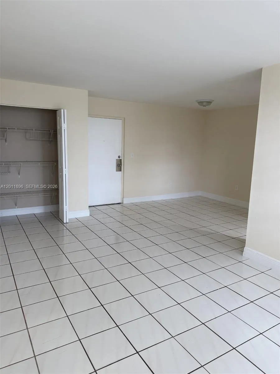 9411 SW 4th St # 111, Miami FL 33174