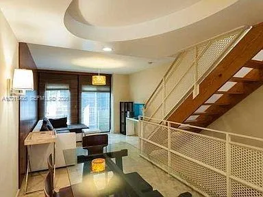 208 Washington Ave # 11, Miami Beach FL 33139