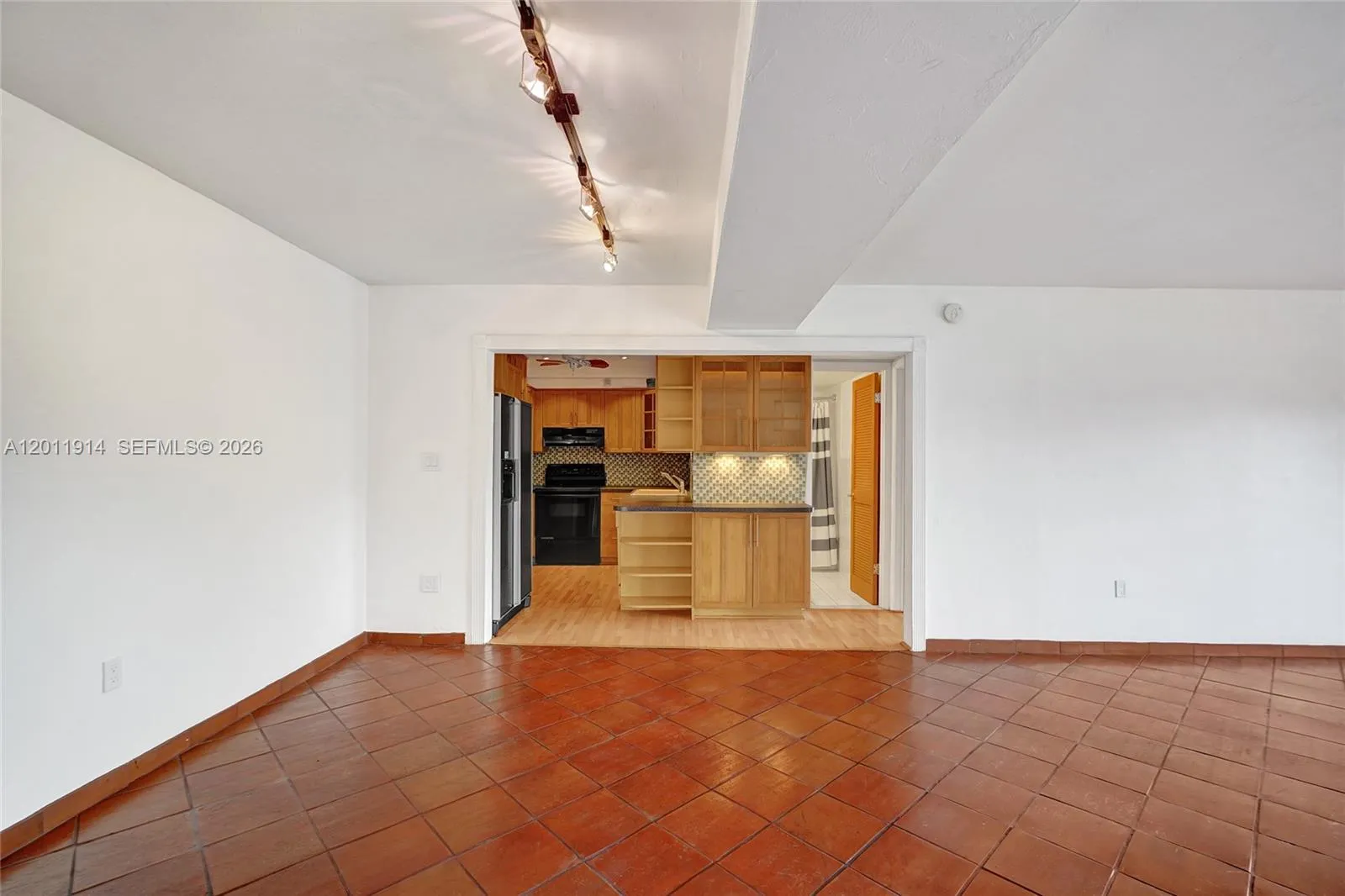 8335 SW 72nd Ave # 205D, Miami FL 33143