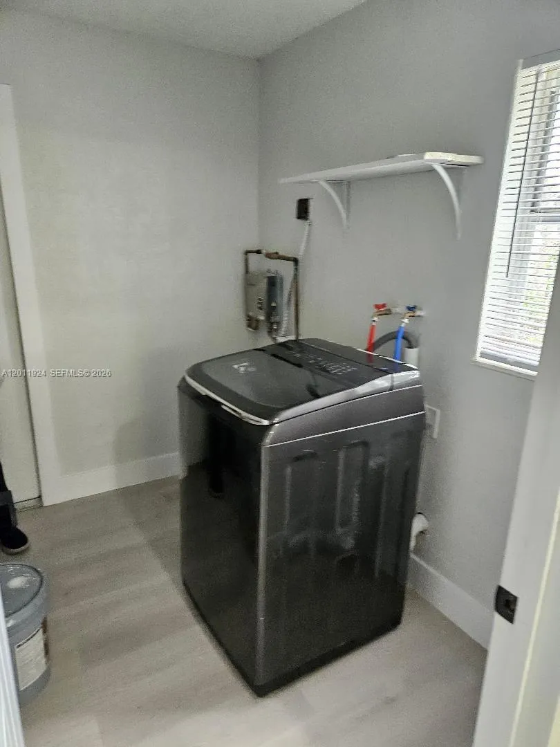 1761 NW 26th Ter, Fort Lauderdale FL 33311