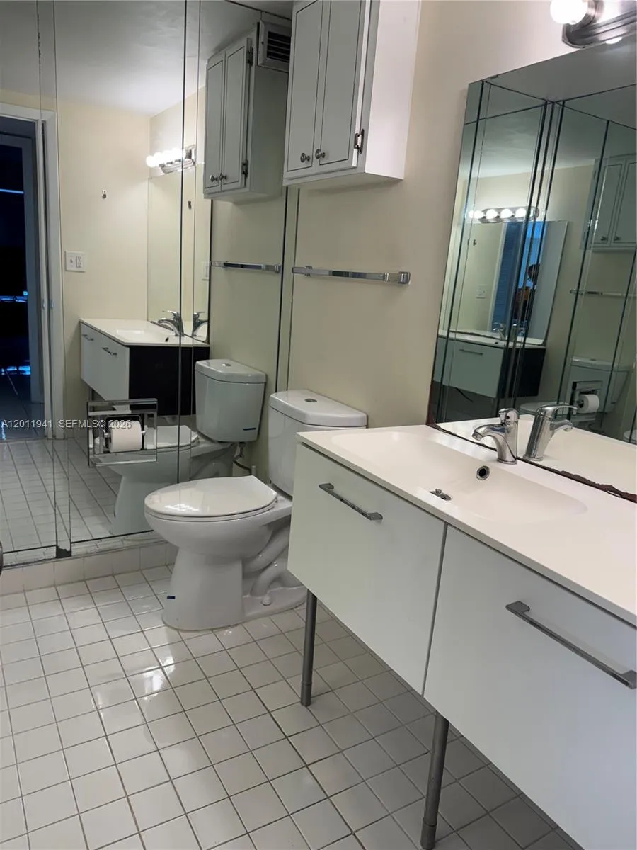 11111 Biscayne Blvd # 2H, Miami FL 33181