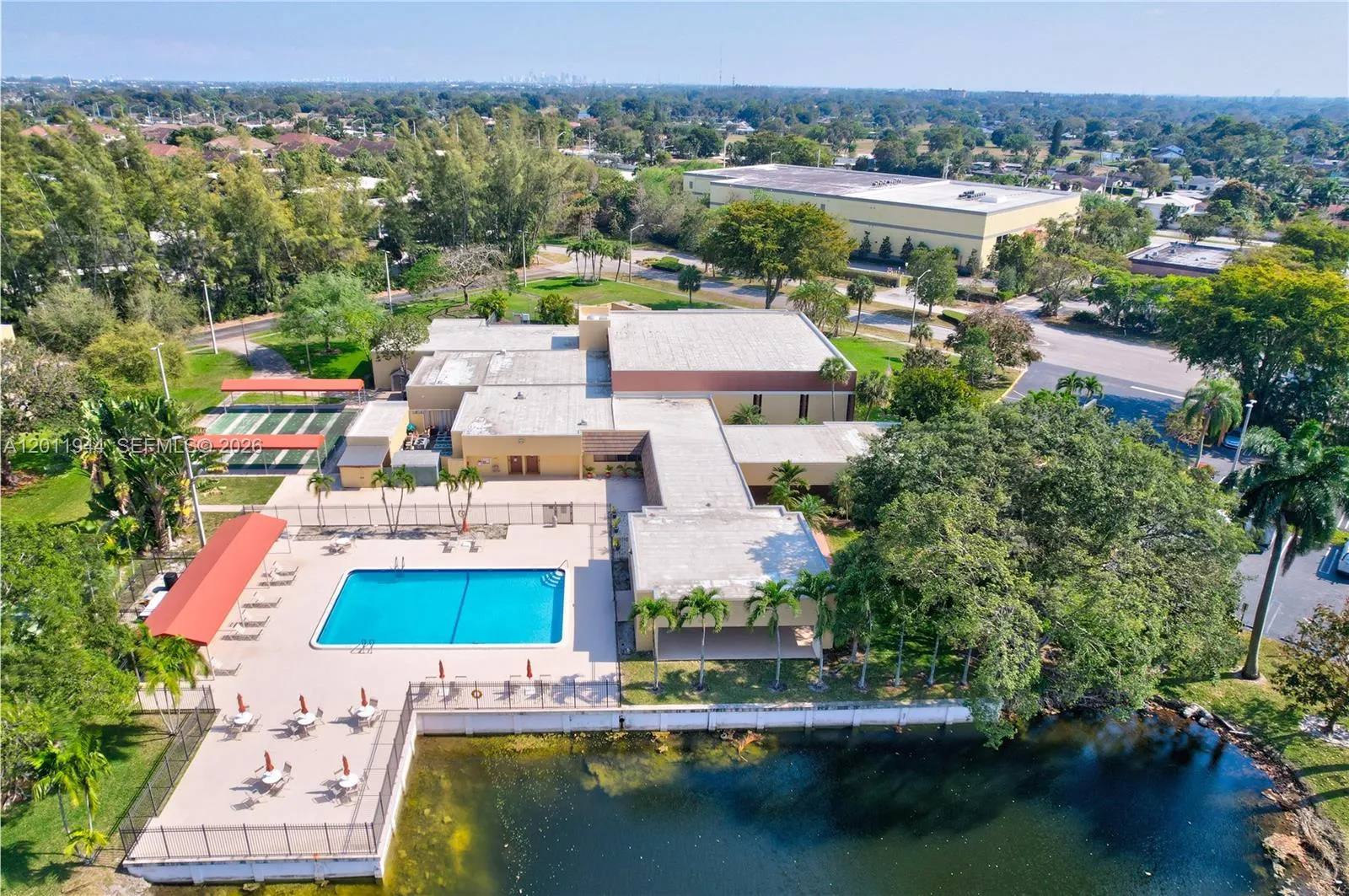 5860 NW 64th Ave # 102, Tamarac FL 33319