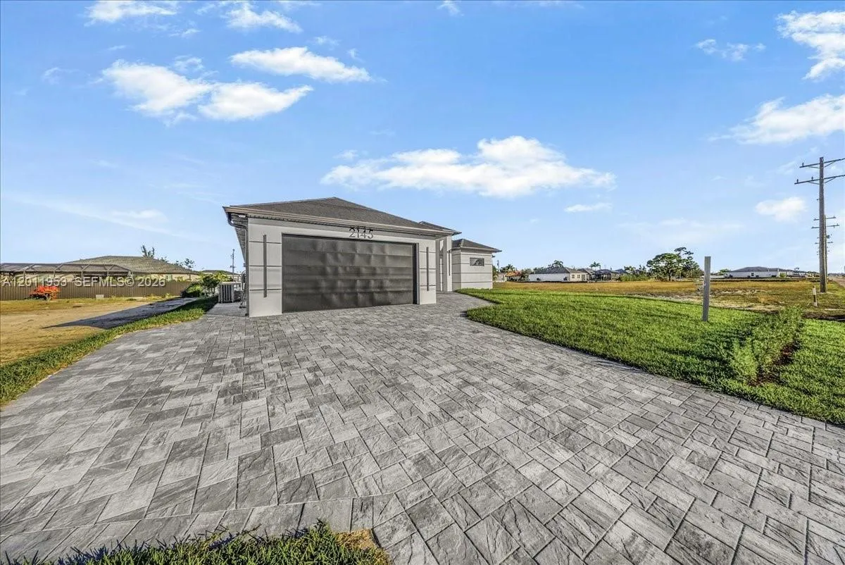 2145 EL DORADO BLVD N, Other City - In The State Of Florida FL 33993