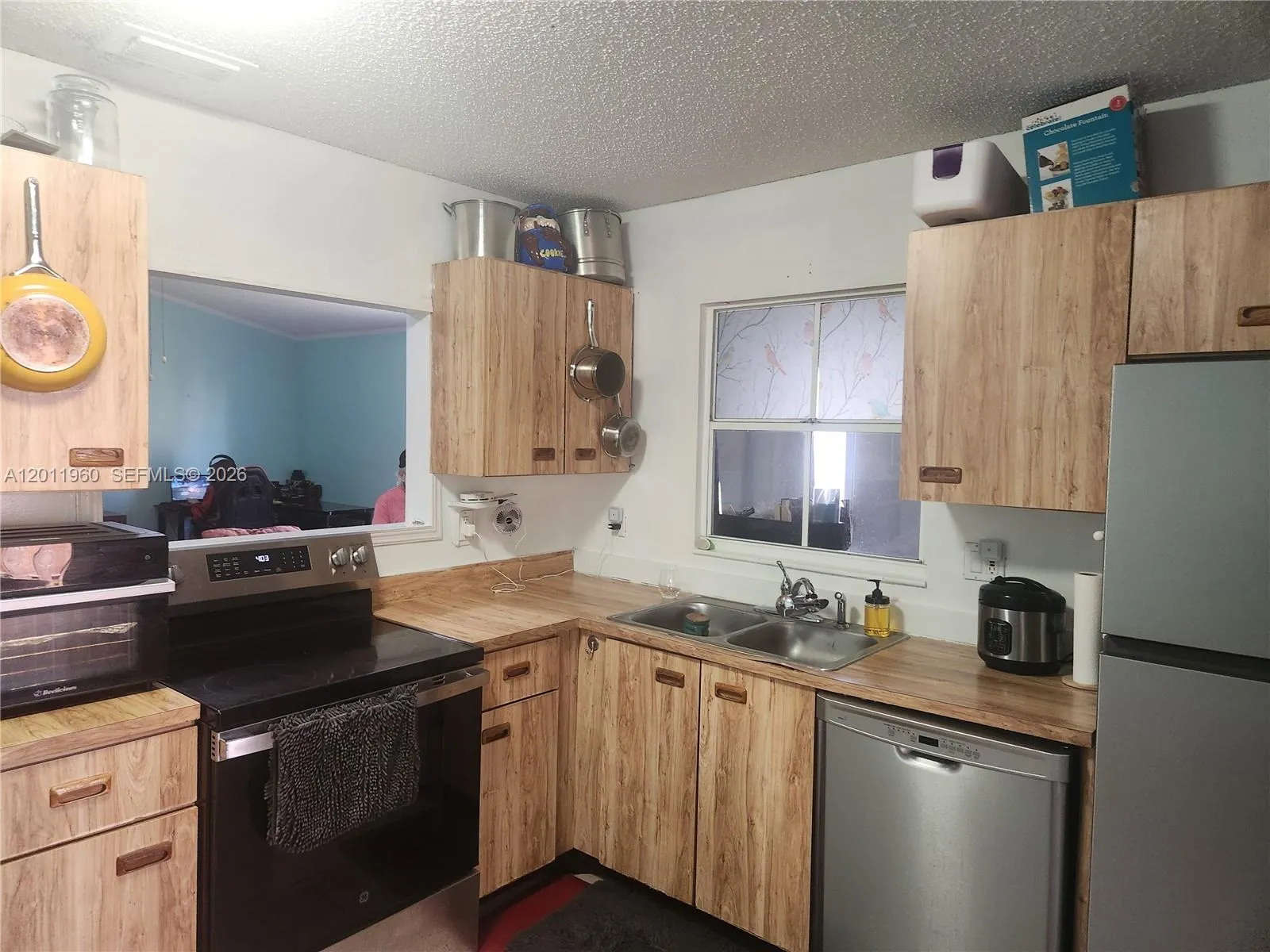 4250 SW 72nd Ter, Davie FL 33314