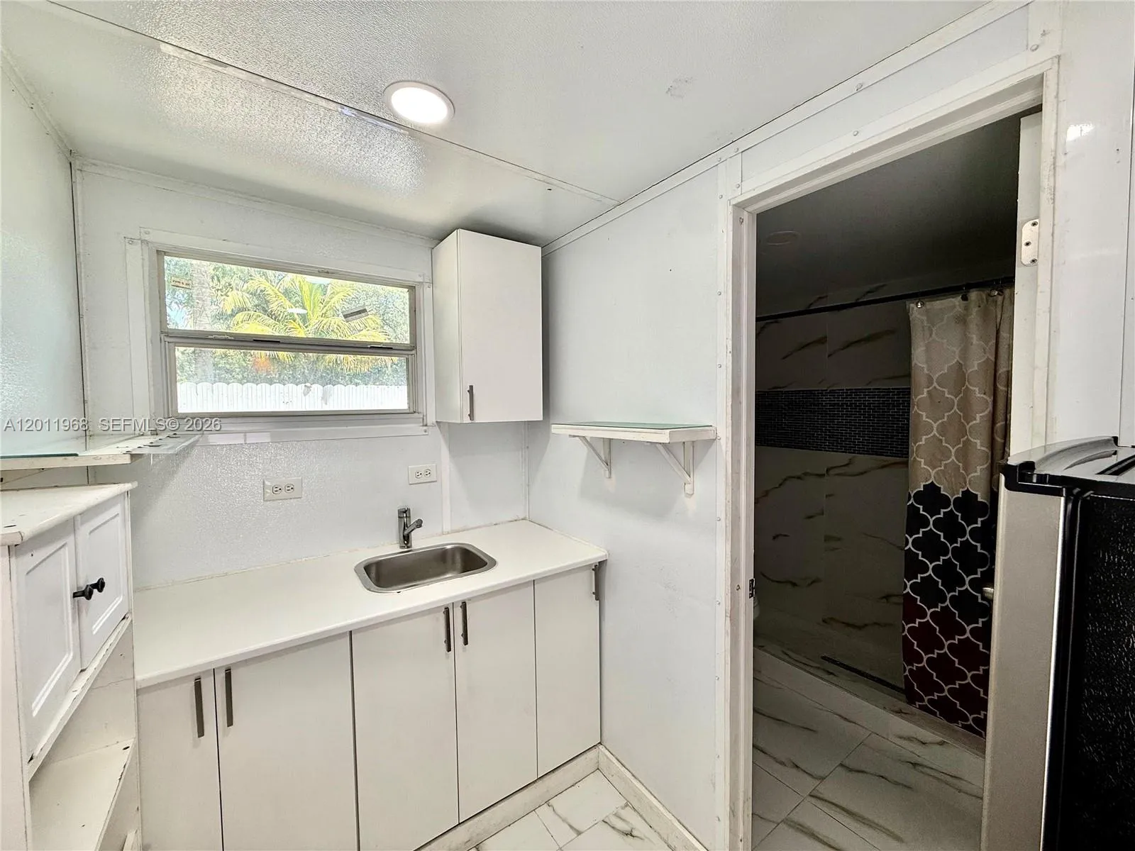 950 NW 109th St Rear, Miami FL 33168