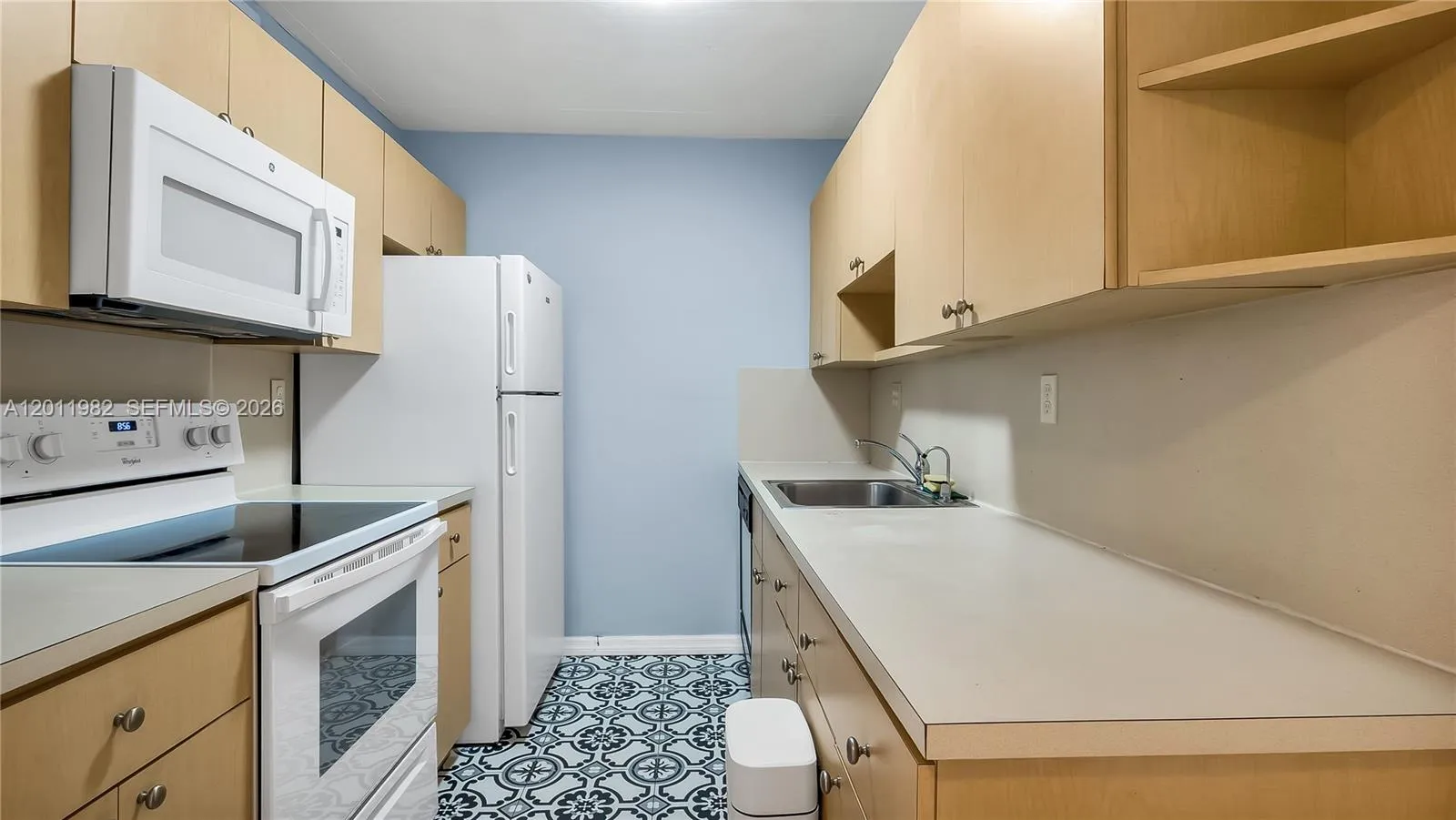7231 Miami Lakes Dr # C5, Miami Lakes FL 33014