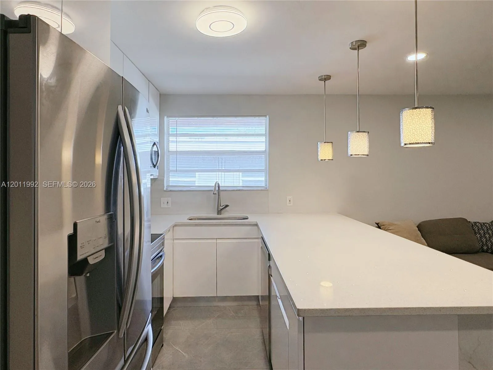 724 NE 3rd St # 1, Hallandale Beach FL 33009