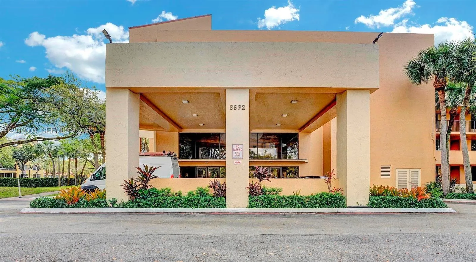 8592 W Sunrise Blvd # 408, Plantation FL 33322