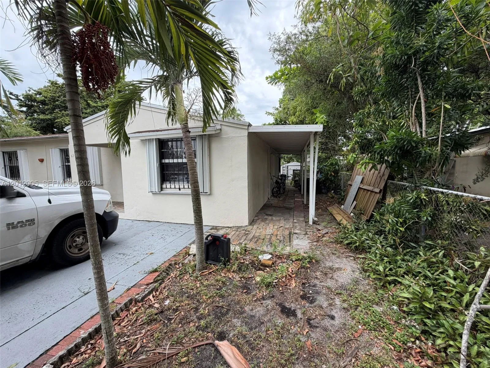 596 NW 109th St, Miami FL 33168