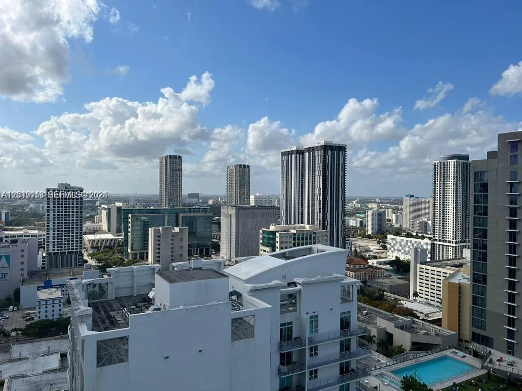 253 NE 2nd St # 3002, Miami FL 33132