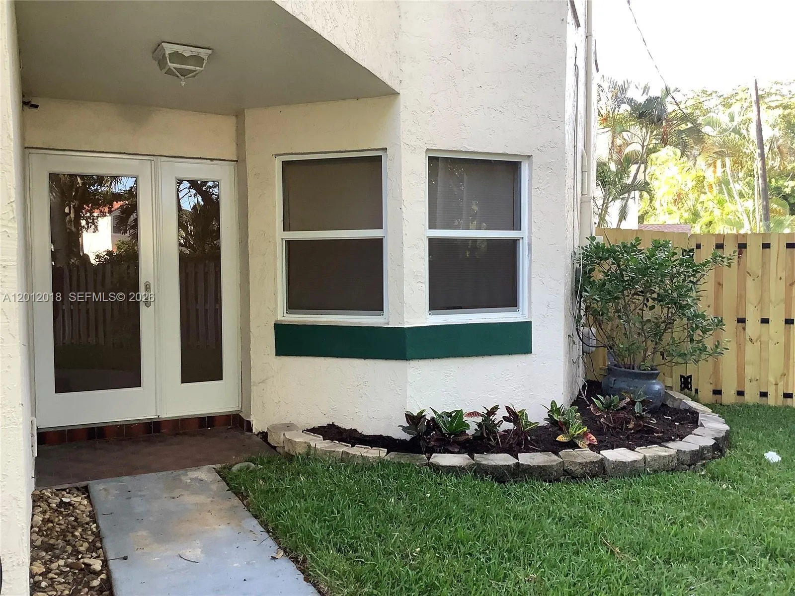 3581 Simms St, Hollywood FL 33021