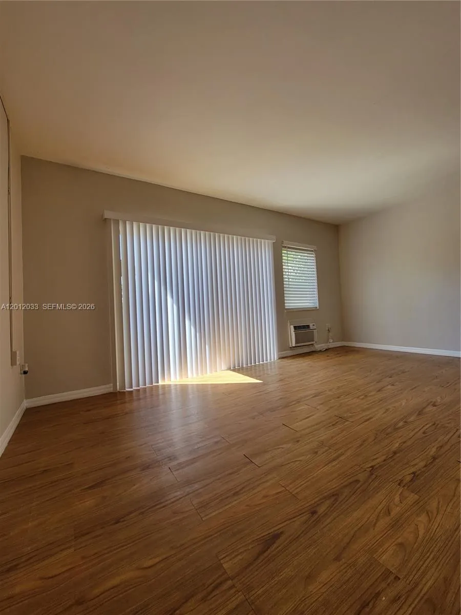 835 Lenox Ave # 201, Miami Beach FL 33139