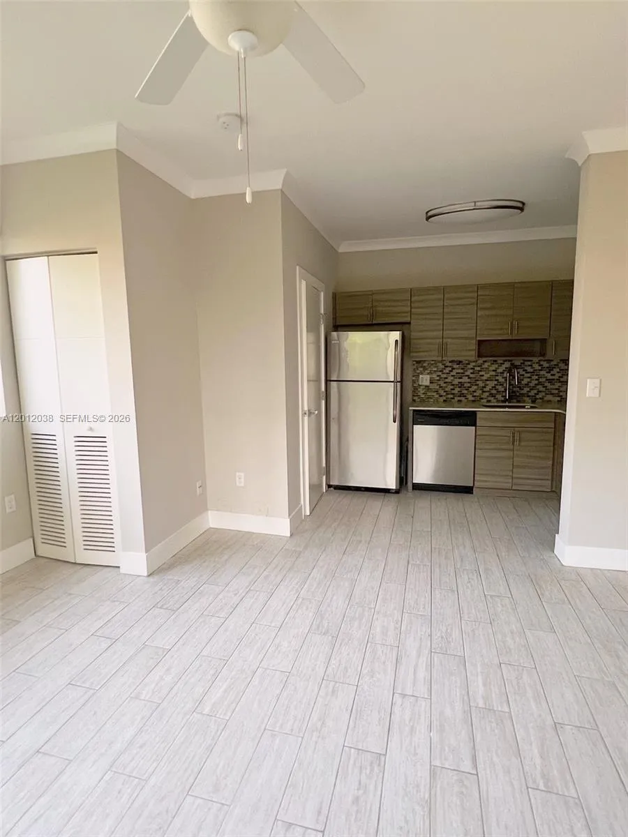 115 Menores Ave # 3, Coral Gables FL 33134