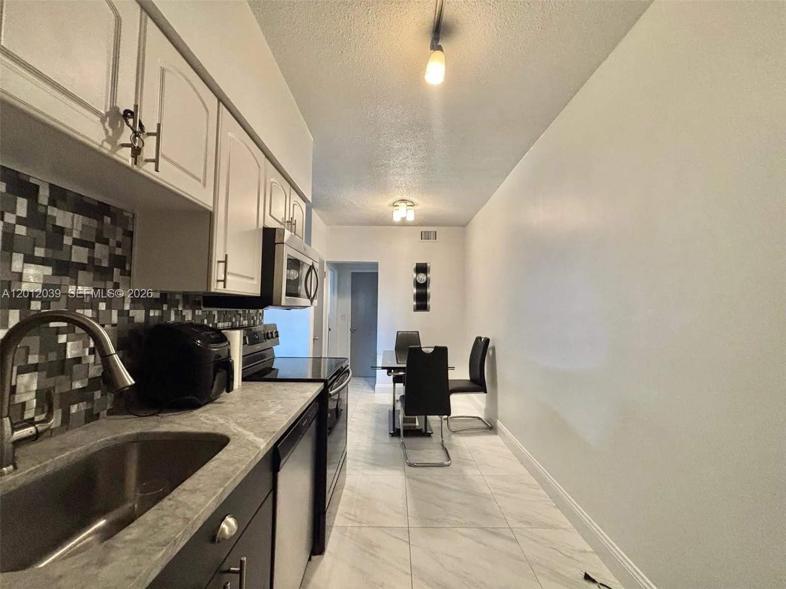 2200 S Ocean Dr # N109, Hollywood FL 33019