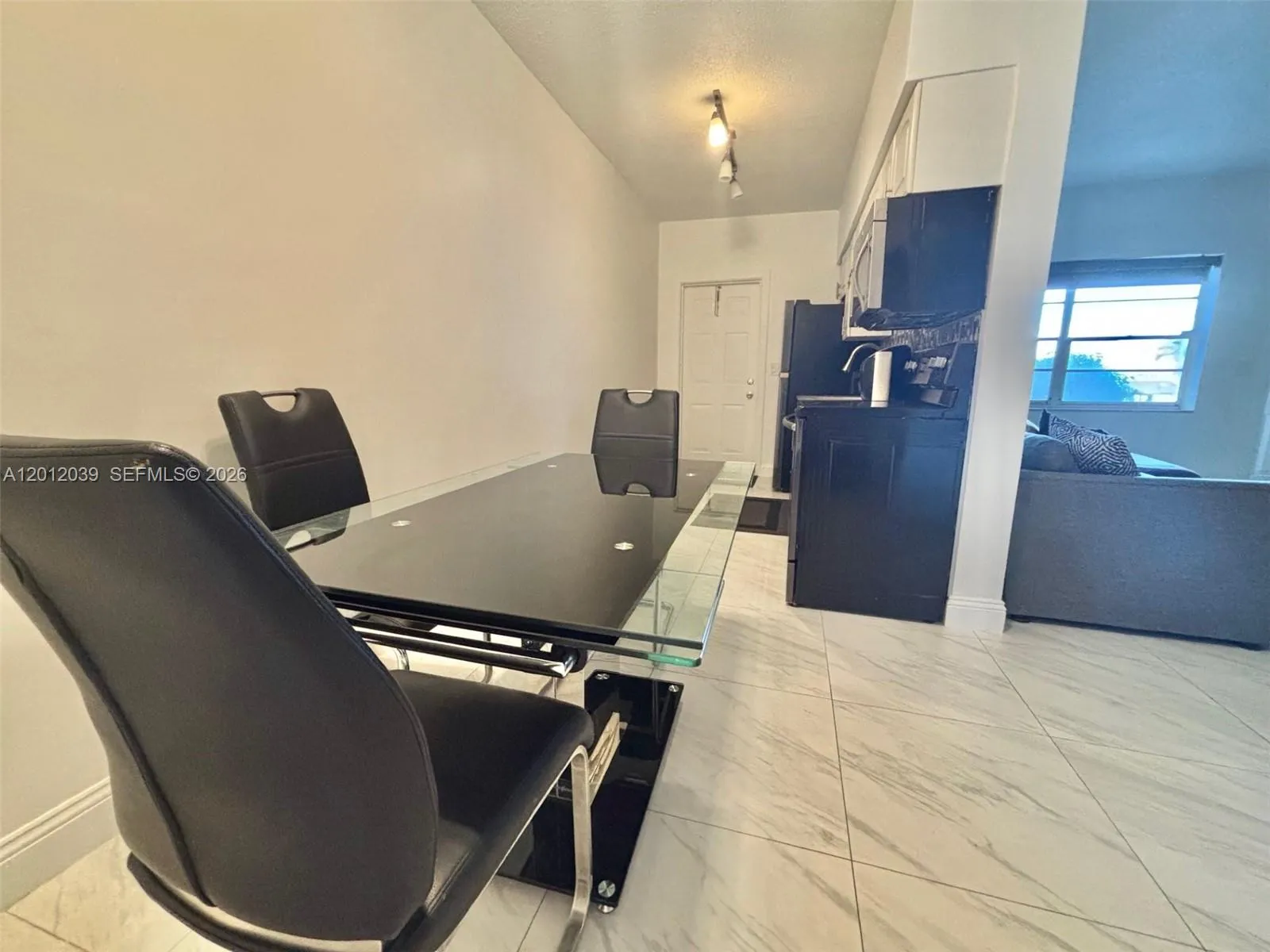 2200 S Ocean Dr # N109, Hollywood FL 33019