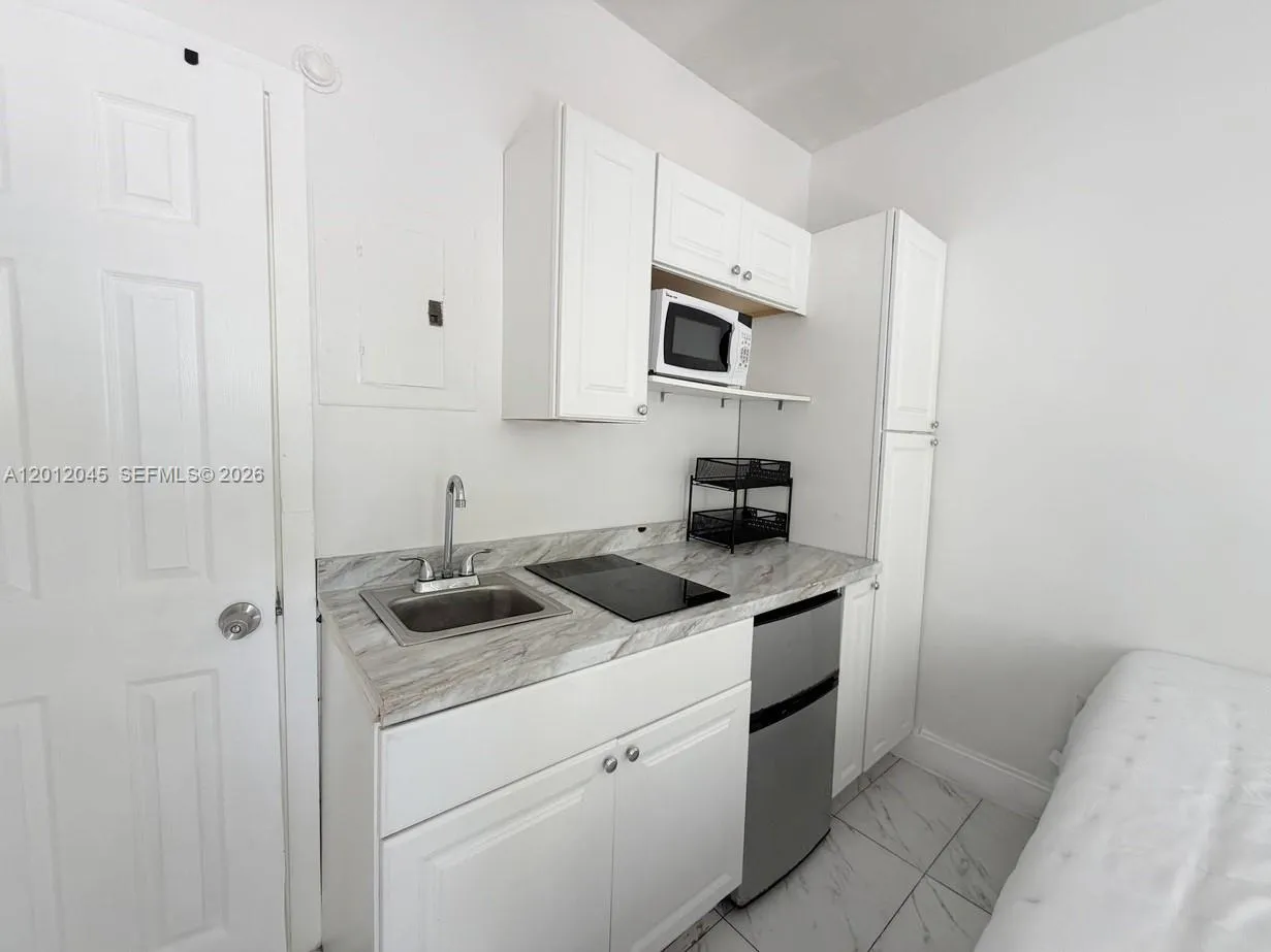 1455 Michigan Ave # 6, Miami Beach FL 33139