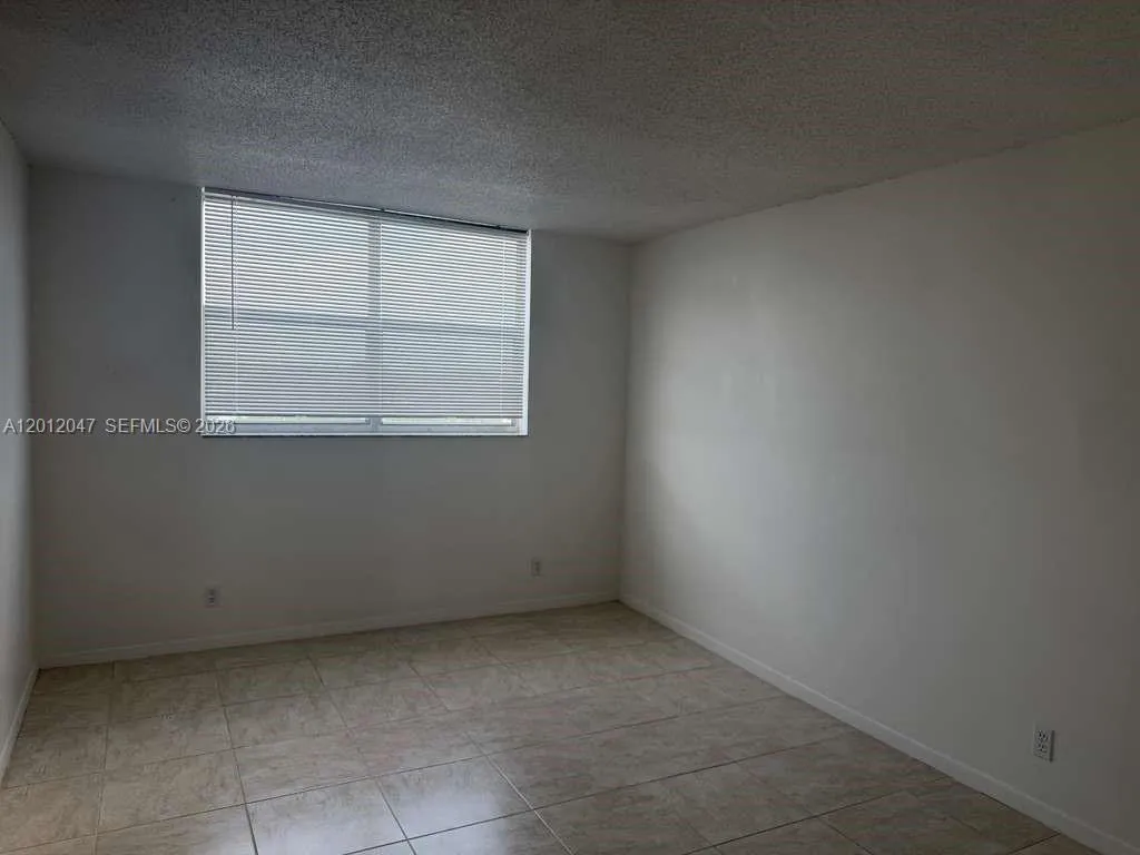 500 Executive Center Dr # 5C, West Palm Beach FL 33401