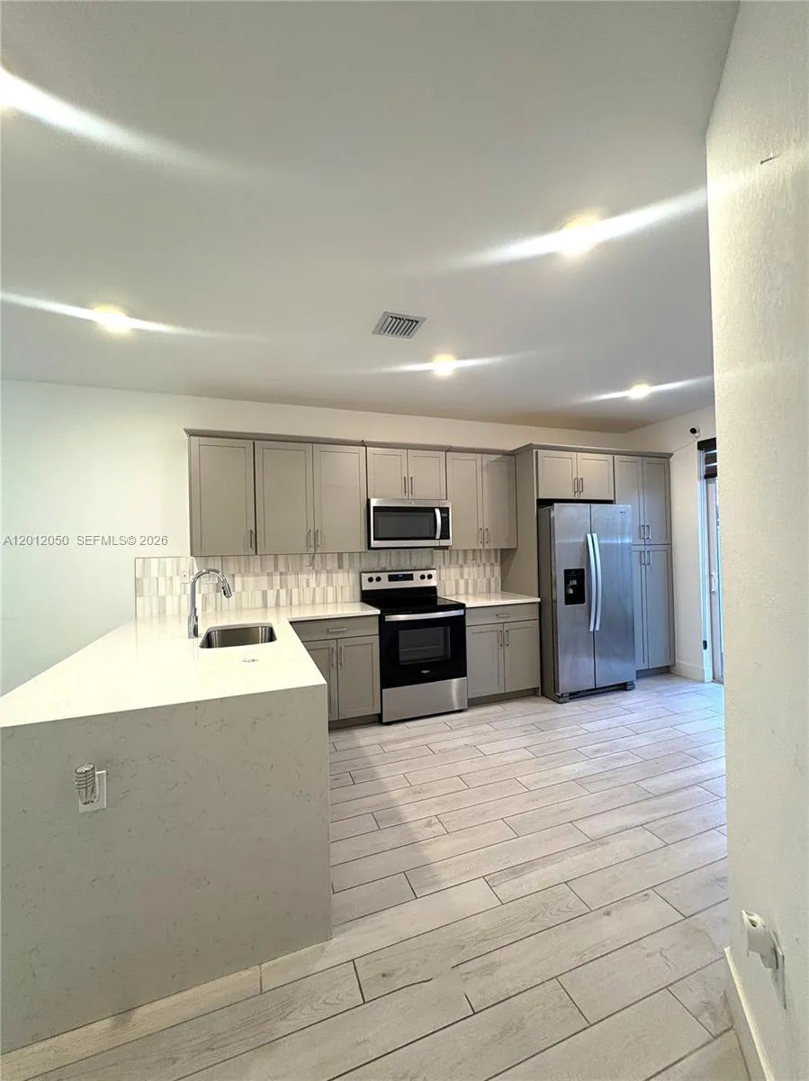 135 SW 171st Ln # 135, Pembroke Pines FL 33027
