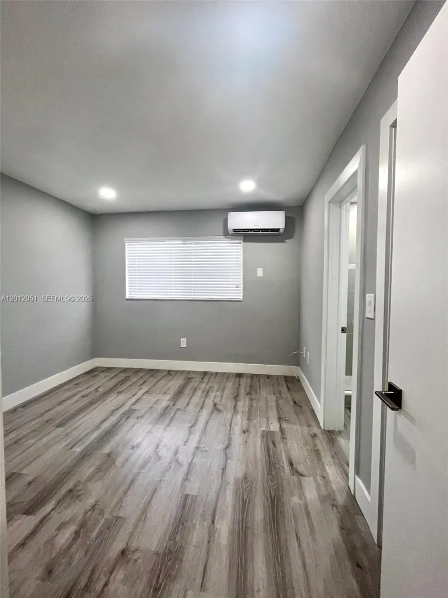 6310 SW 79th St # 20, South Miami FL 33143