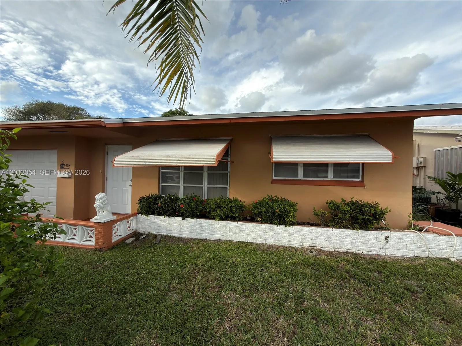 4635 NW 44th St, Tamarac FL 33319