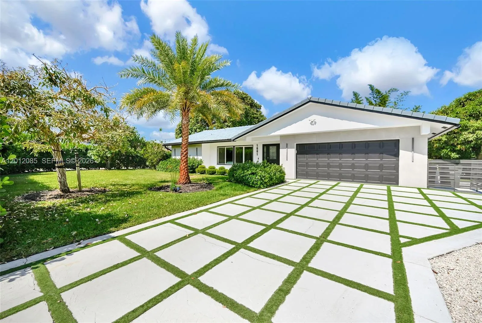 1001 NW 4th Ct, Boca Raton FL 33432