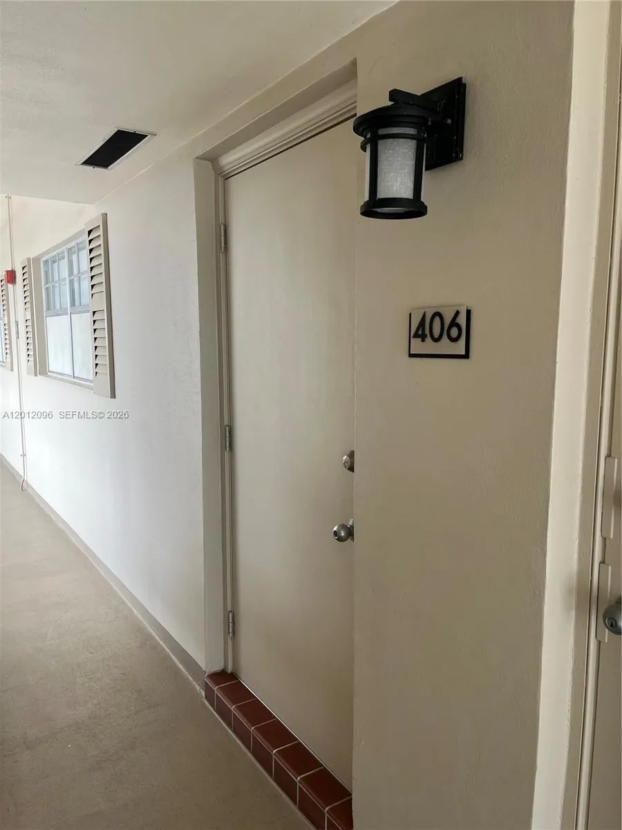 440 Paradise Isle Blvd # 406, Hallandale Beach FL 33009