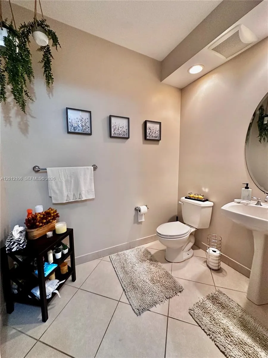 2900 NW 125th Ave # 105, Sunrise FL 33323