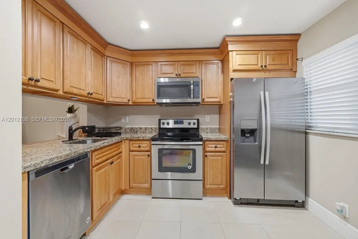 8826 W Mcnab Rd # 304, Tamarac FL 33321