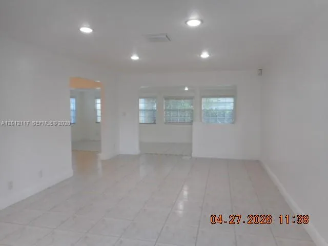 9351 NW 35th Pl, Sunrise FL 33351